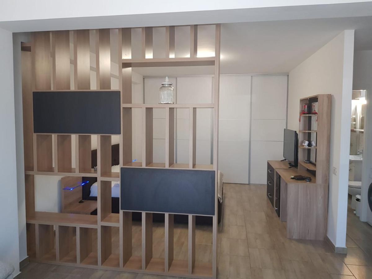 Aparthomes Fundeni ブカレスト 部屋 写真