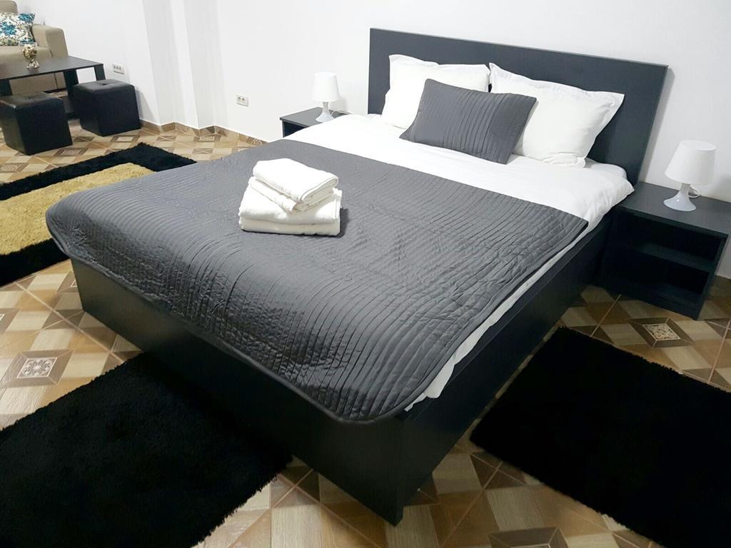 Aparthomes Fundeni ブカレスト エクステリア 写真