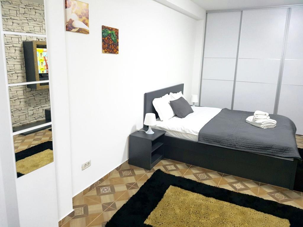 Aparthomes Fundeni ブカレスト エクステリア 写真